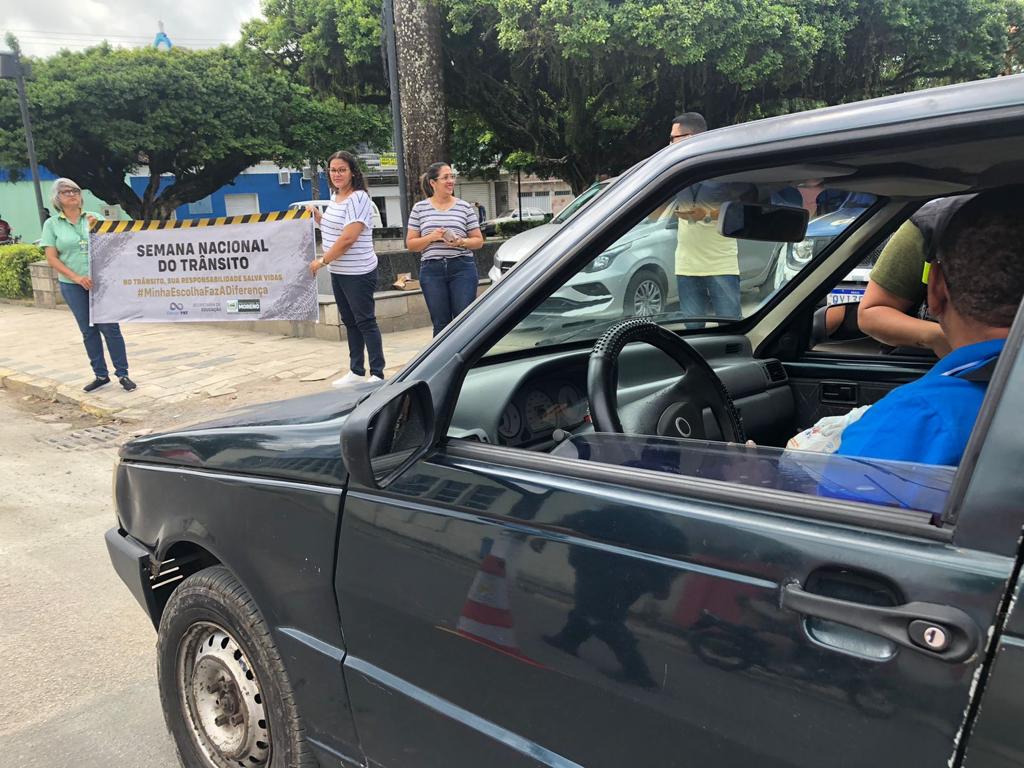 Ação lembra Semana Nacional do Trânsito